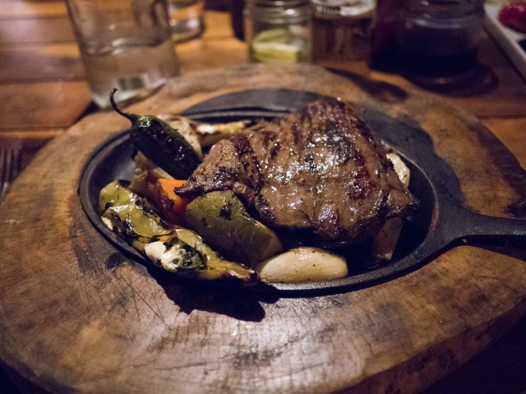 Steak mit Ofengemüse
